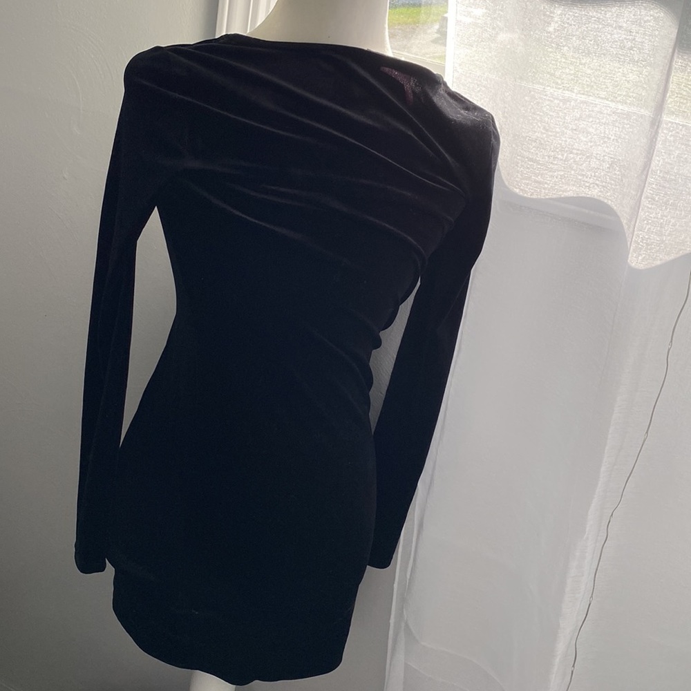 Brand new little black dress - Picture 3 of 3